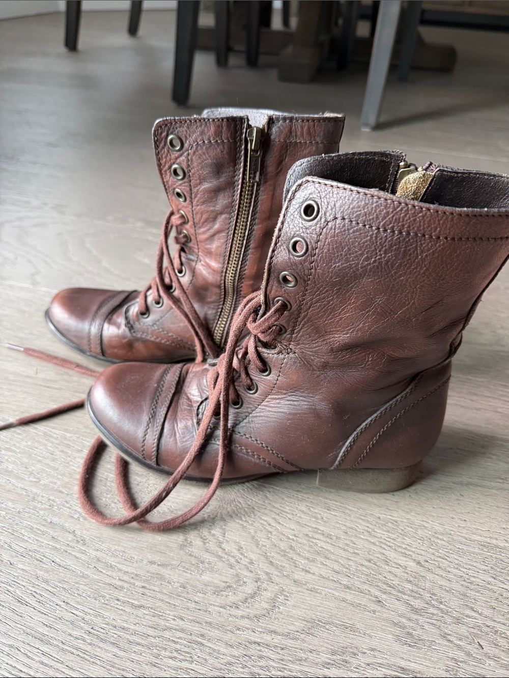 Steve Madden Brown Leather Lace-Up Ankle Boots